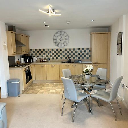 City Centre Apartment. Wrexham Exteriér fotografie