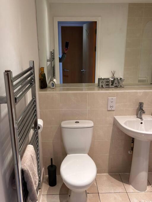 City Centre Apartment. Wrexham Exteriér fotografie