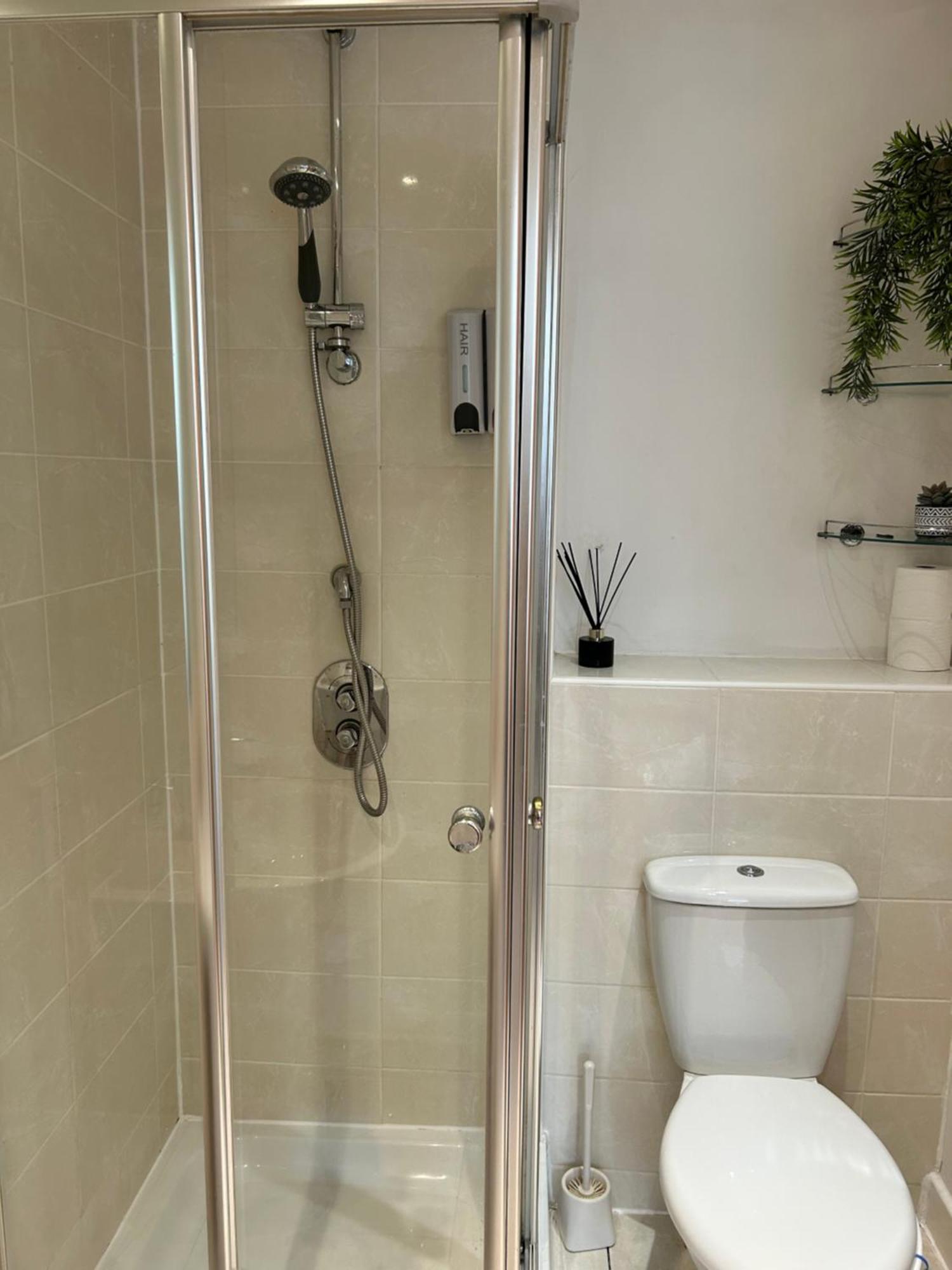 City Centre Apartment. Wrexham Exteriér fotografie