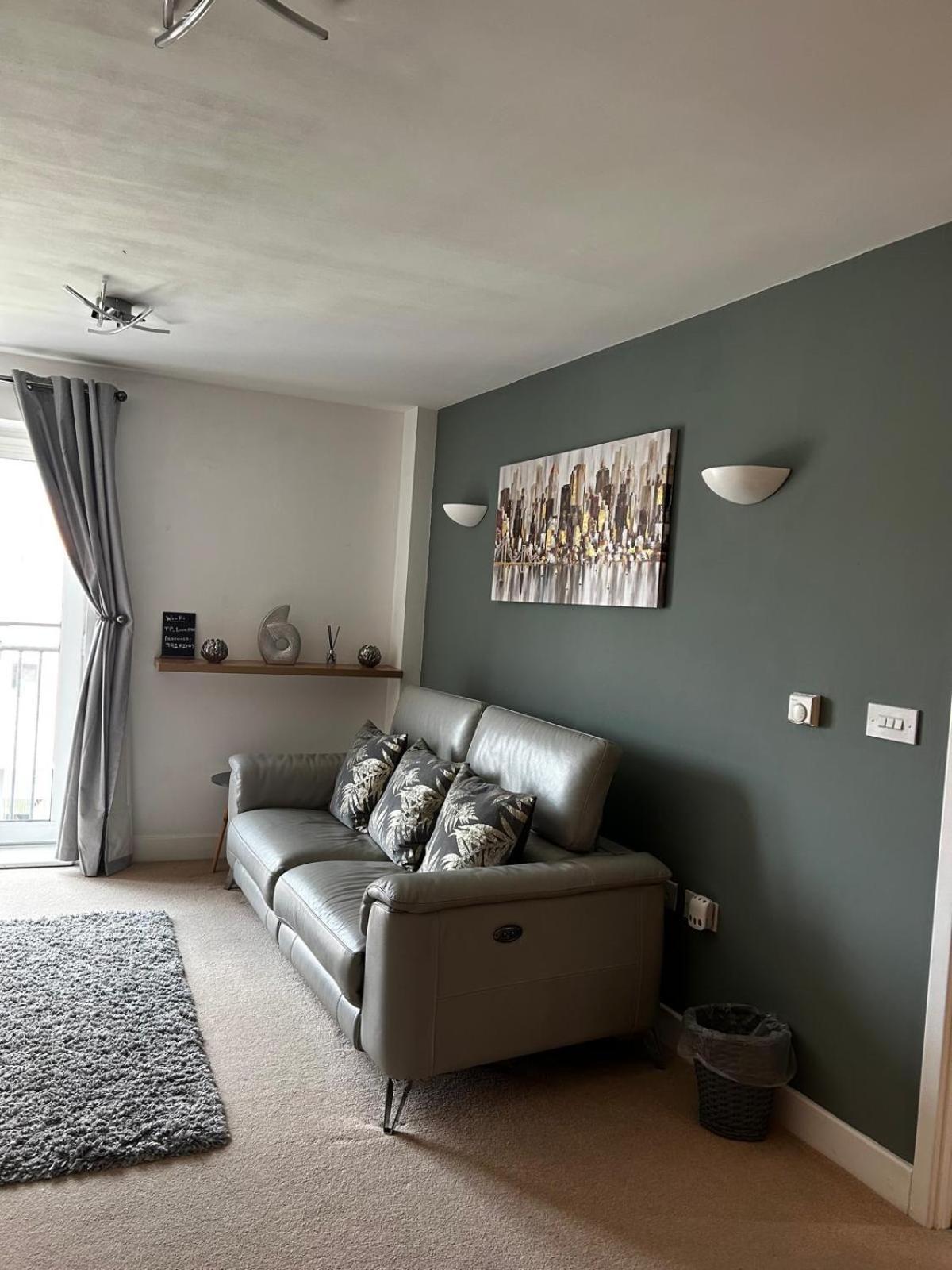 City Centre Apartment. Wrexham Exteriér fotografie